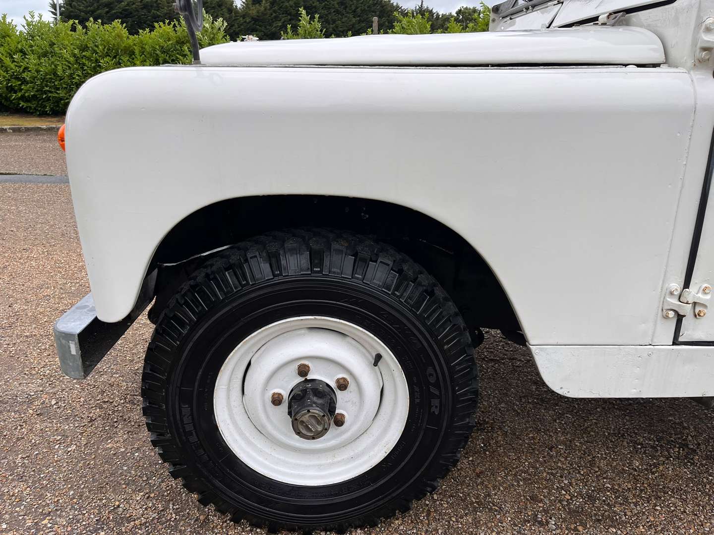 <p>1966 LAND ROVER SERIES IIA 109"</p>