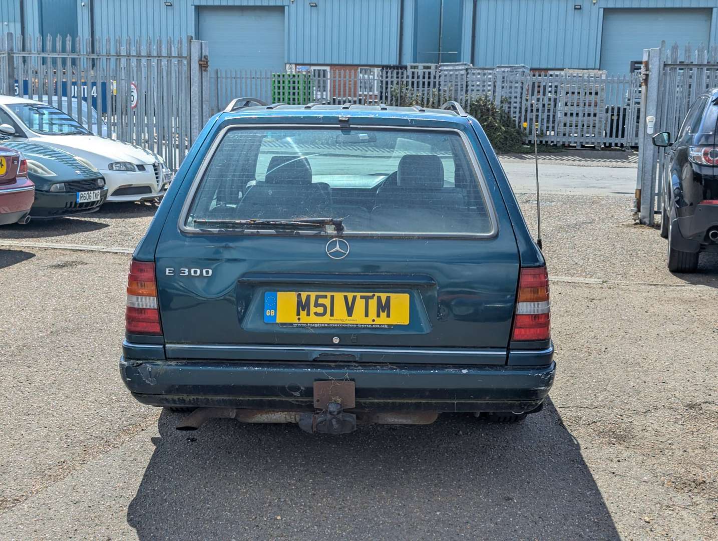 <p>1995 MERCEDES E300D ESTATE AUTO</p>