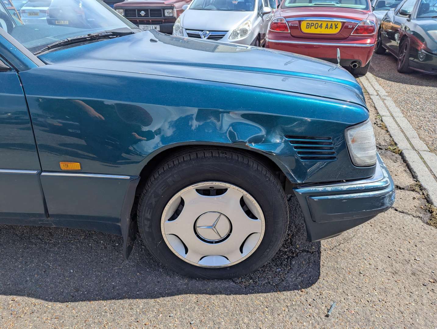 <p>1995 MERCEDES E300D ESTATE AUTO</p>
