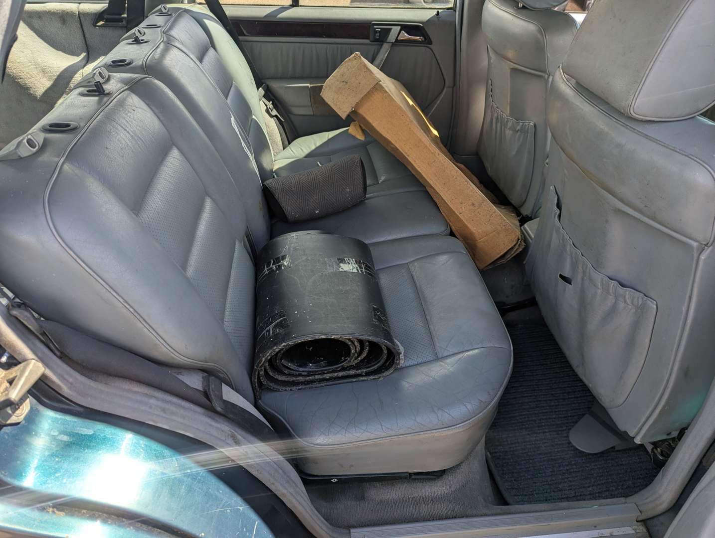 <p>1995 MERCEDES E300D ESTATE AUTO</p>
