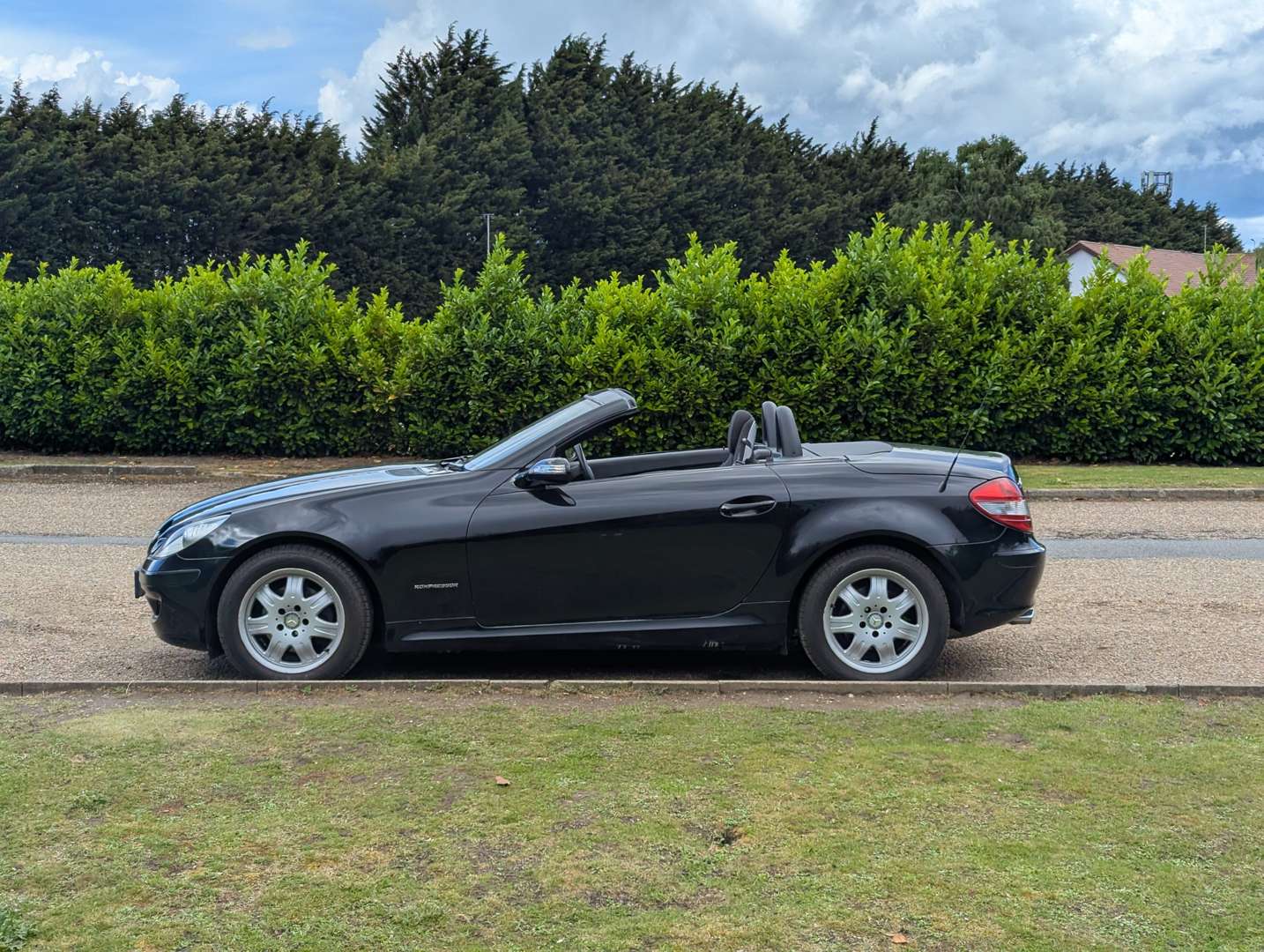 <p>2007 MERCEDES SLK200 KOMPRESSOR</p>