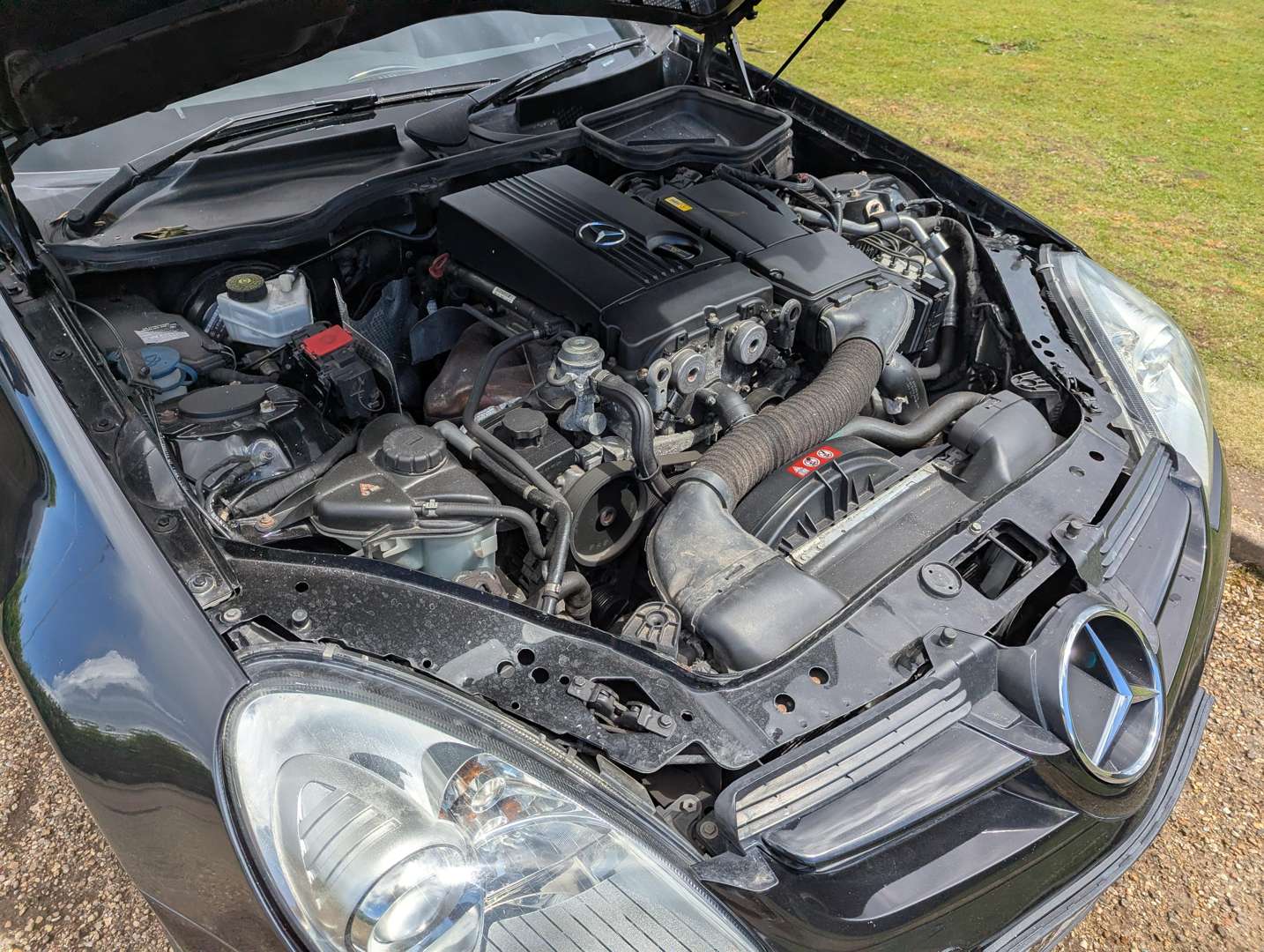 <p>2007 MERCEDES SLK200 KOMPRESSOR</p>