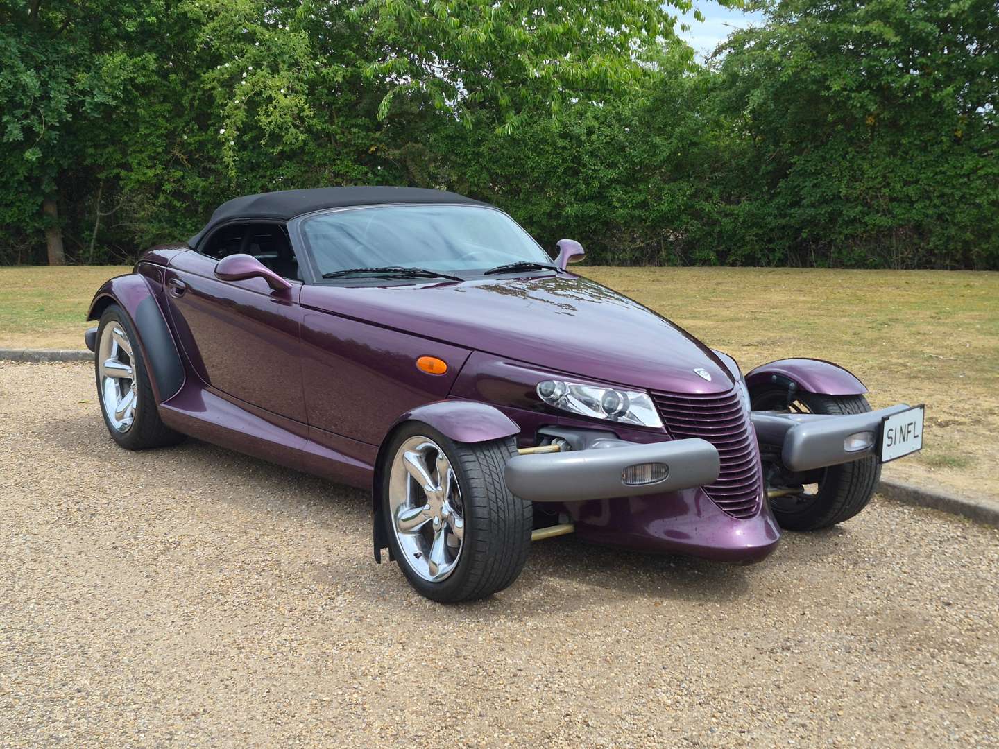 <p>1999 PLYMOUTH PROWLER LHD</p>