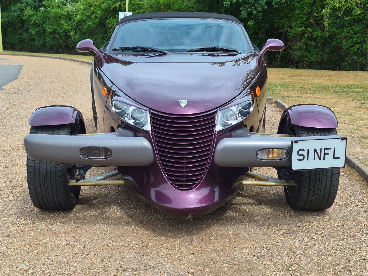 <p>1999 PLYMOUTH PROWLER LHD</p>