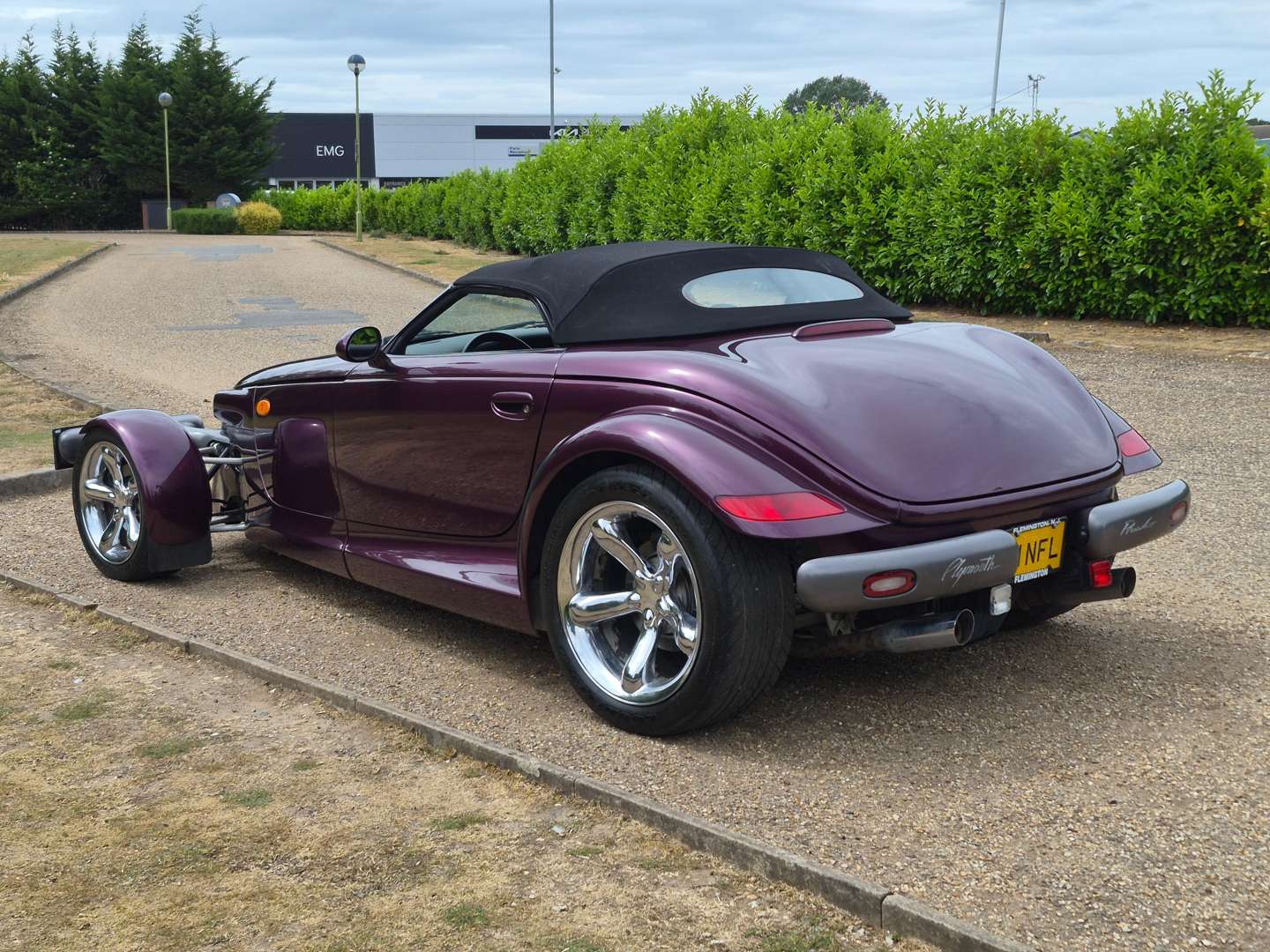 <p>1999 PLYMOUTH PROWLER LHD</p>