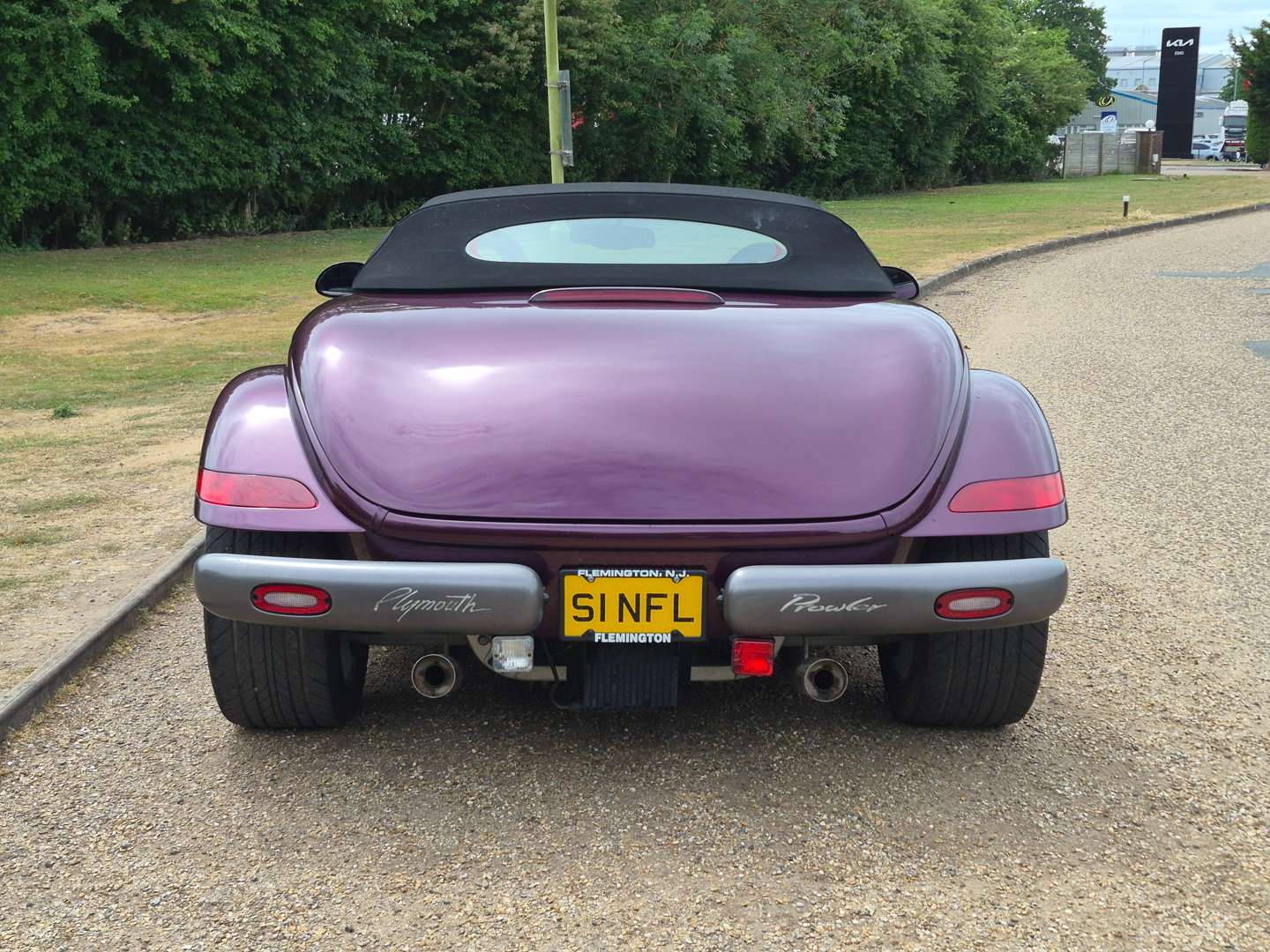 <p>1999 PLYMOUTH PROWLER LHD</p>