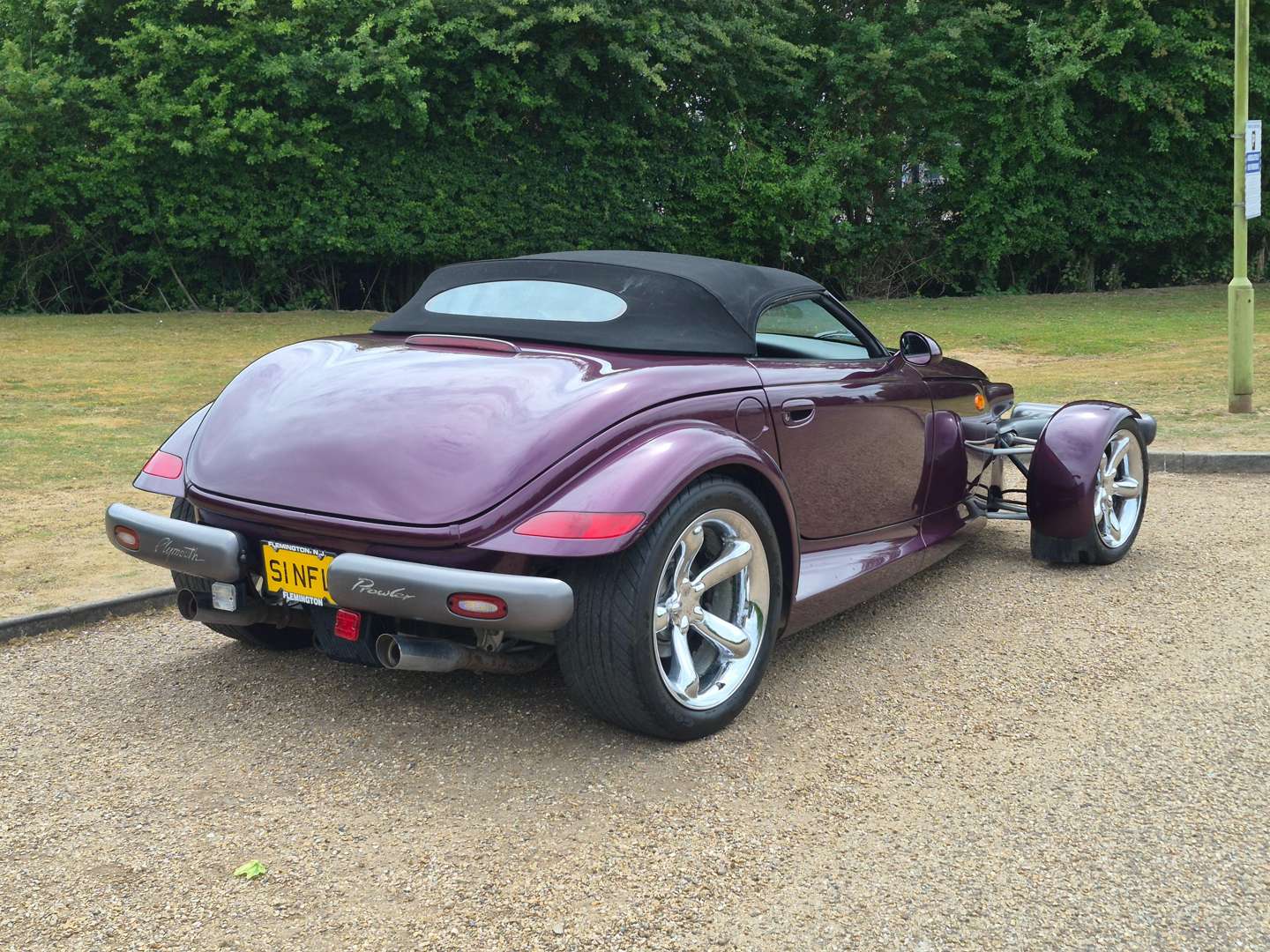 <p>1999 PLYMOUTH PROWLER LHD</p>