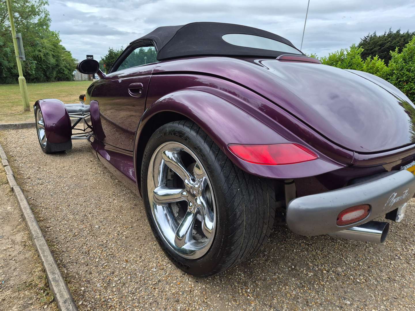 <p>1999 PLYMOUTH PROWLER LHD</p>