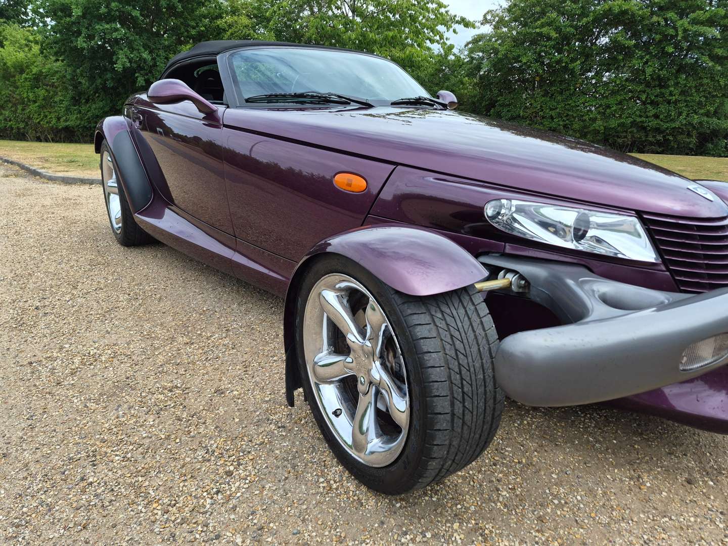 <p>1999 PLYMOUTH PROWLER LHD</p>