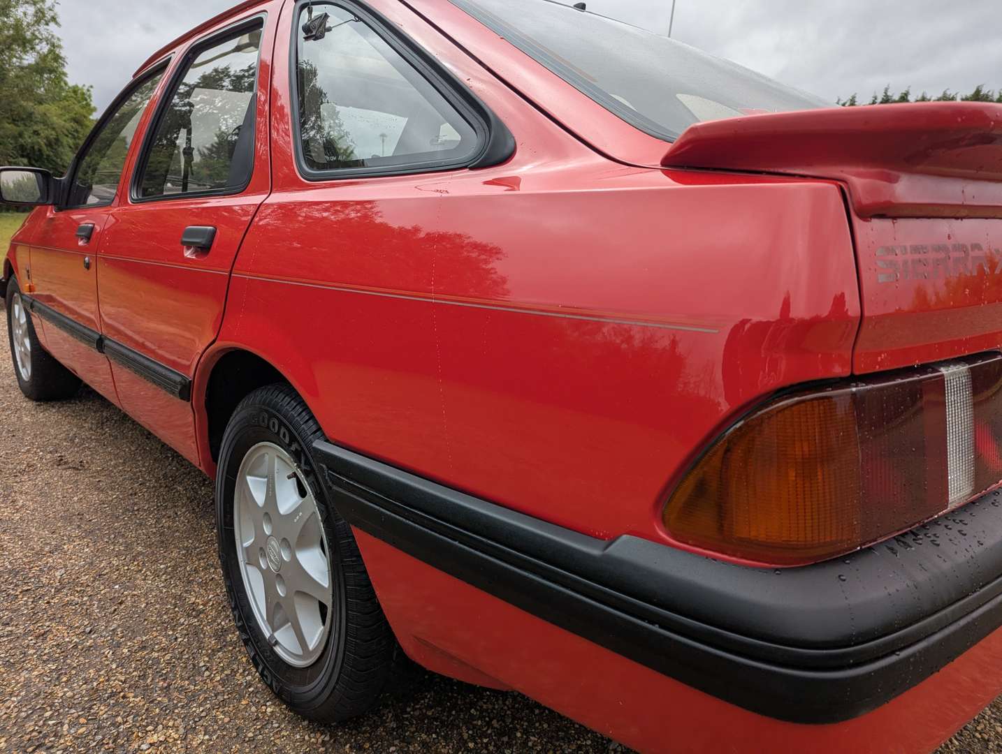 <p>1987 FORD SIERRA XR4X4</p>