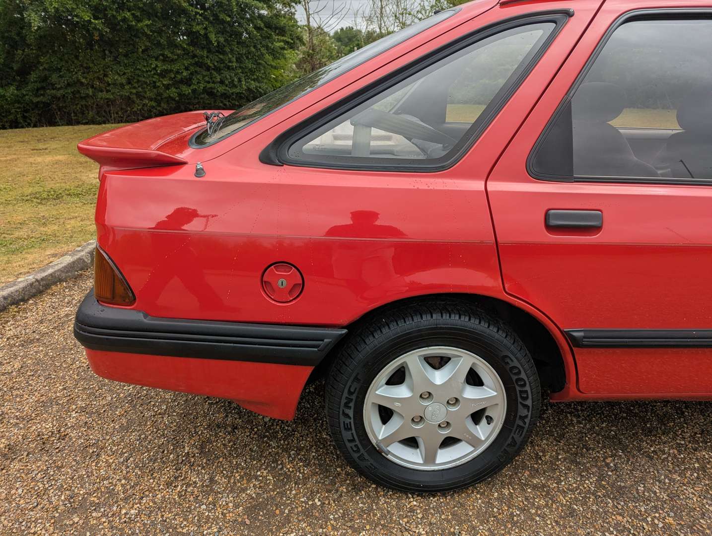 <p>1987 FORD SIERRA XR4X4</p>