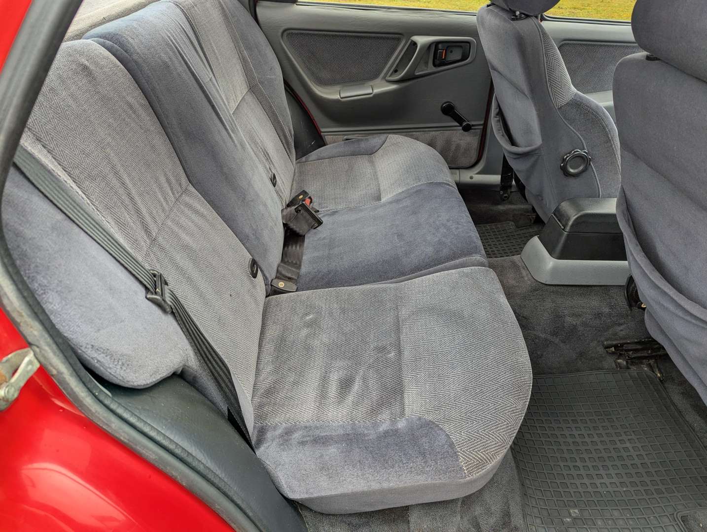 <p>1987 FORD SIERRA XR4X4</p>