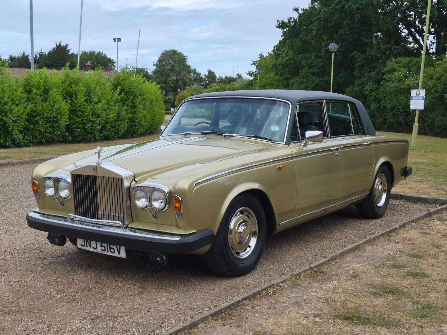 <p>1979 ROLLS ROYCE SILVER SHADOW II</p>