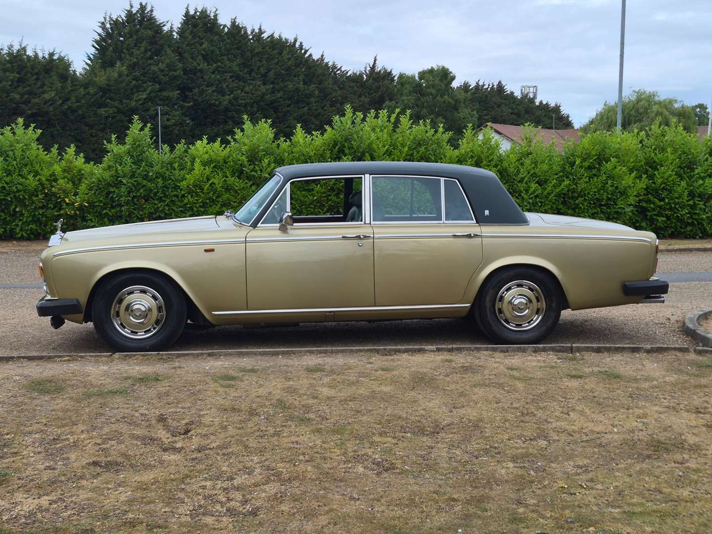 <p>1979 ROLLS ROYCE SILVER SHADOW II</p>