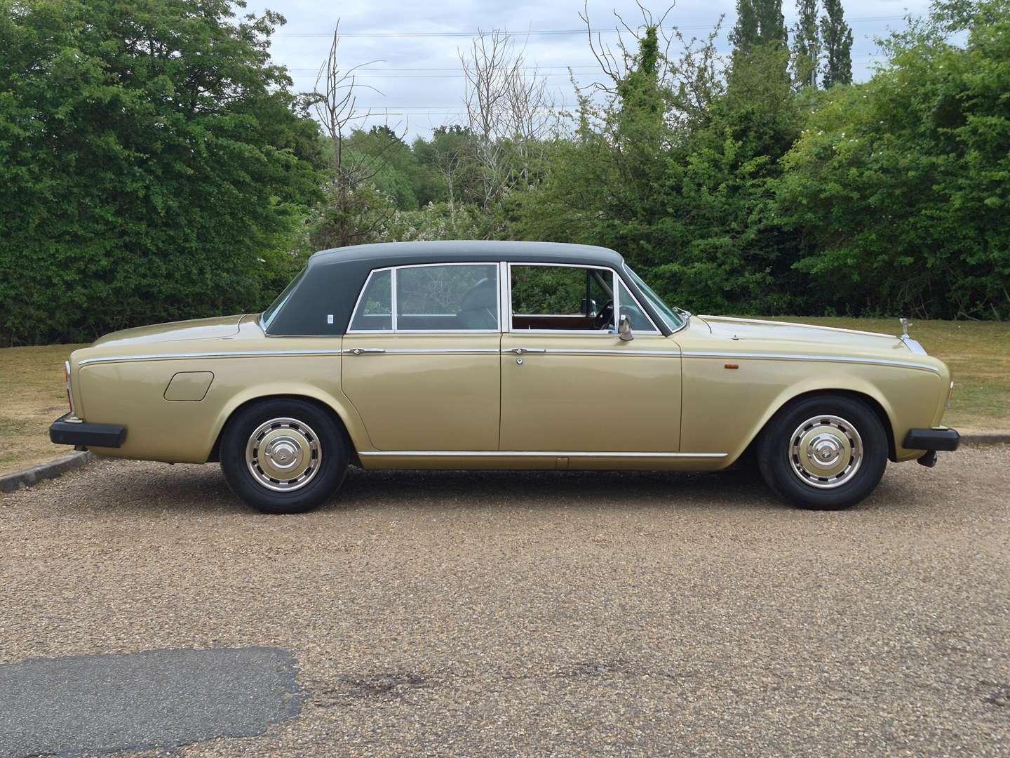 <p>1979 ROLLS ROYCE SILVER SHADOW II</p>