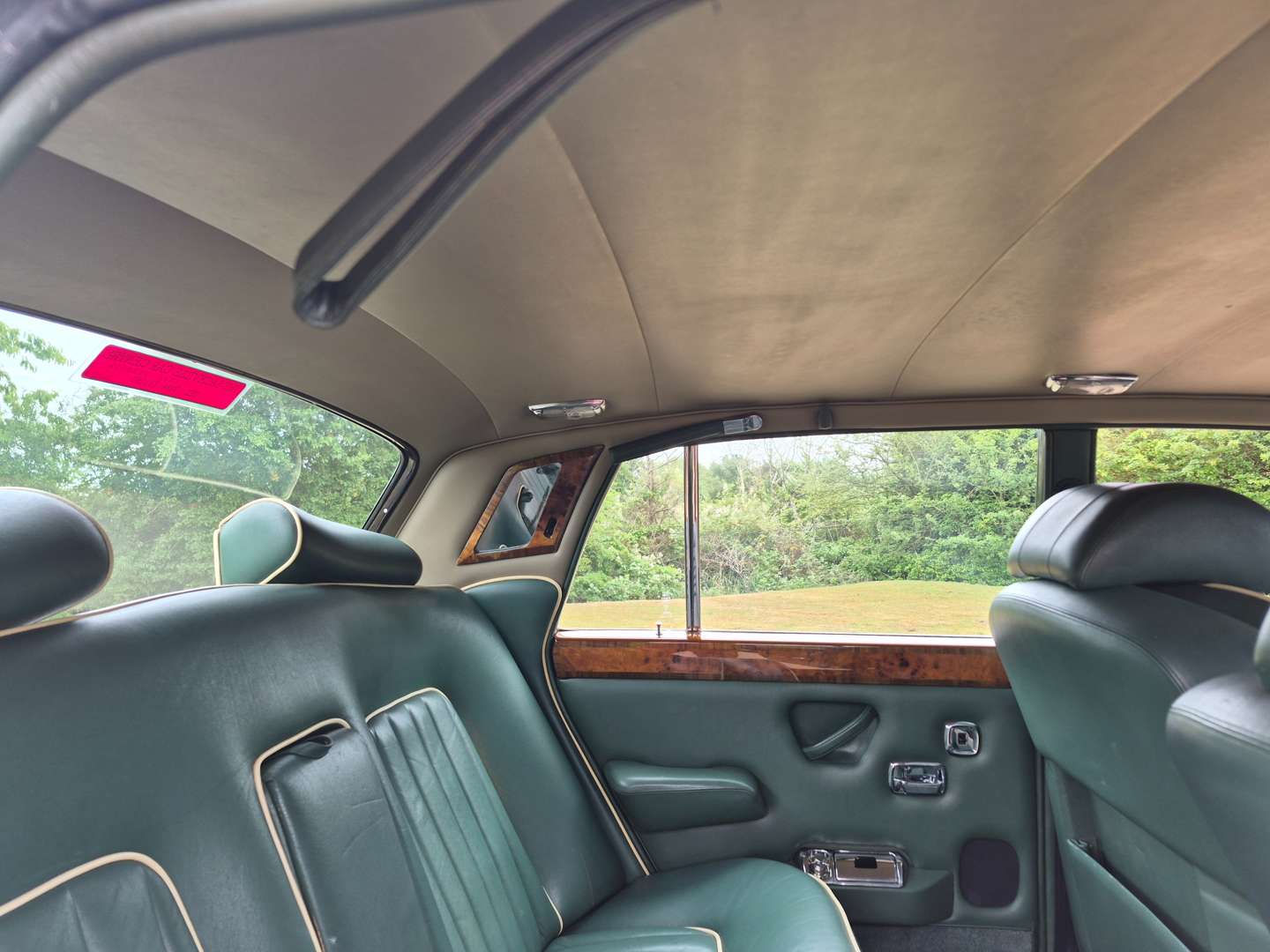 <p>1979 ROLLS ROYCE SILVER SHADOW II</p>
