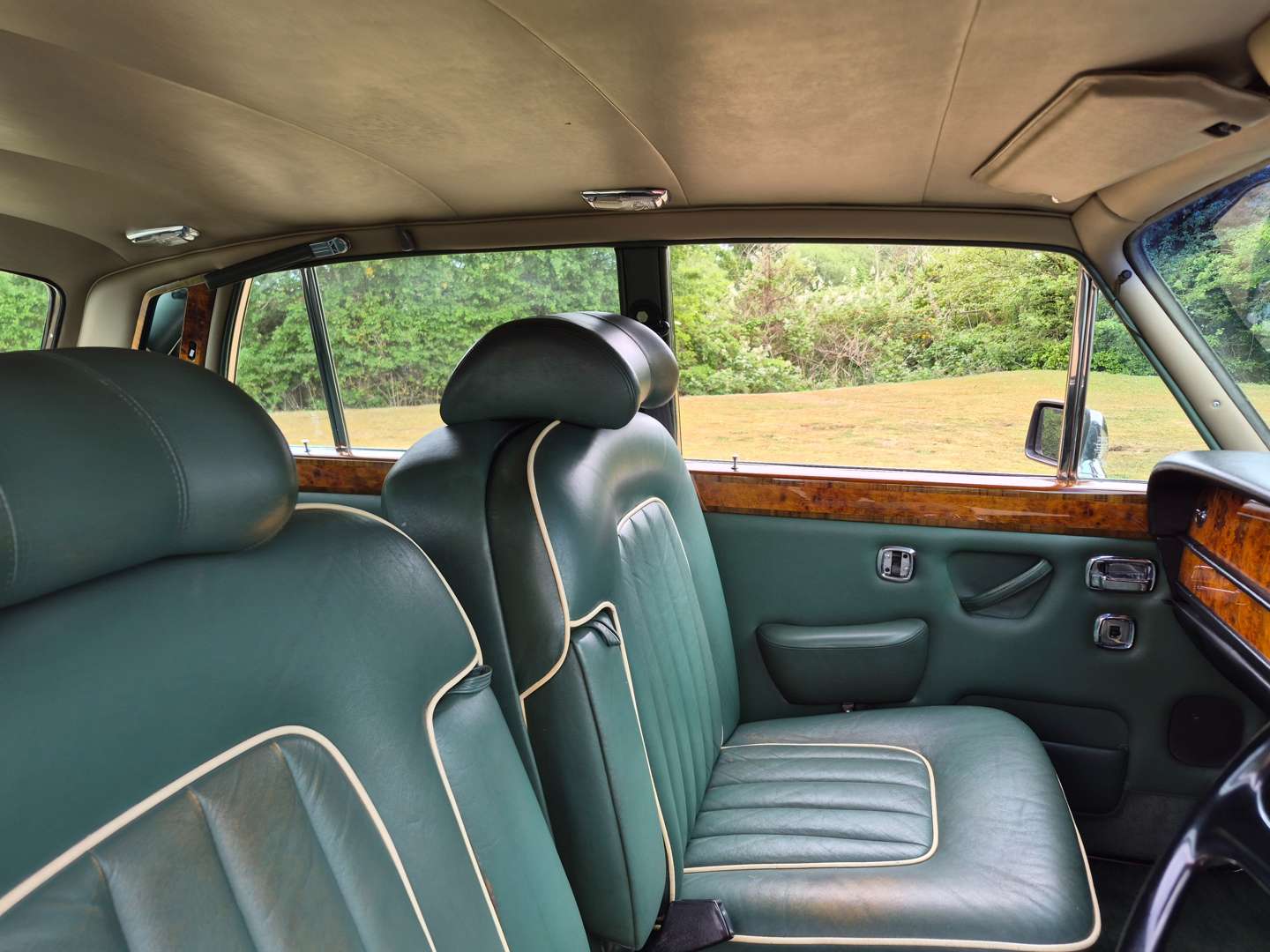 <p>1979 ROLLS ROYCE SILVER SHADOW II</p>