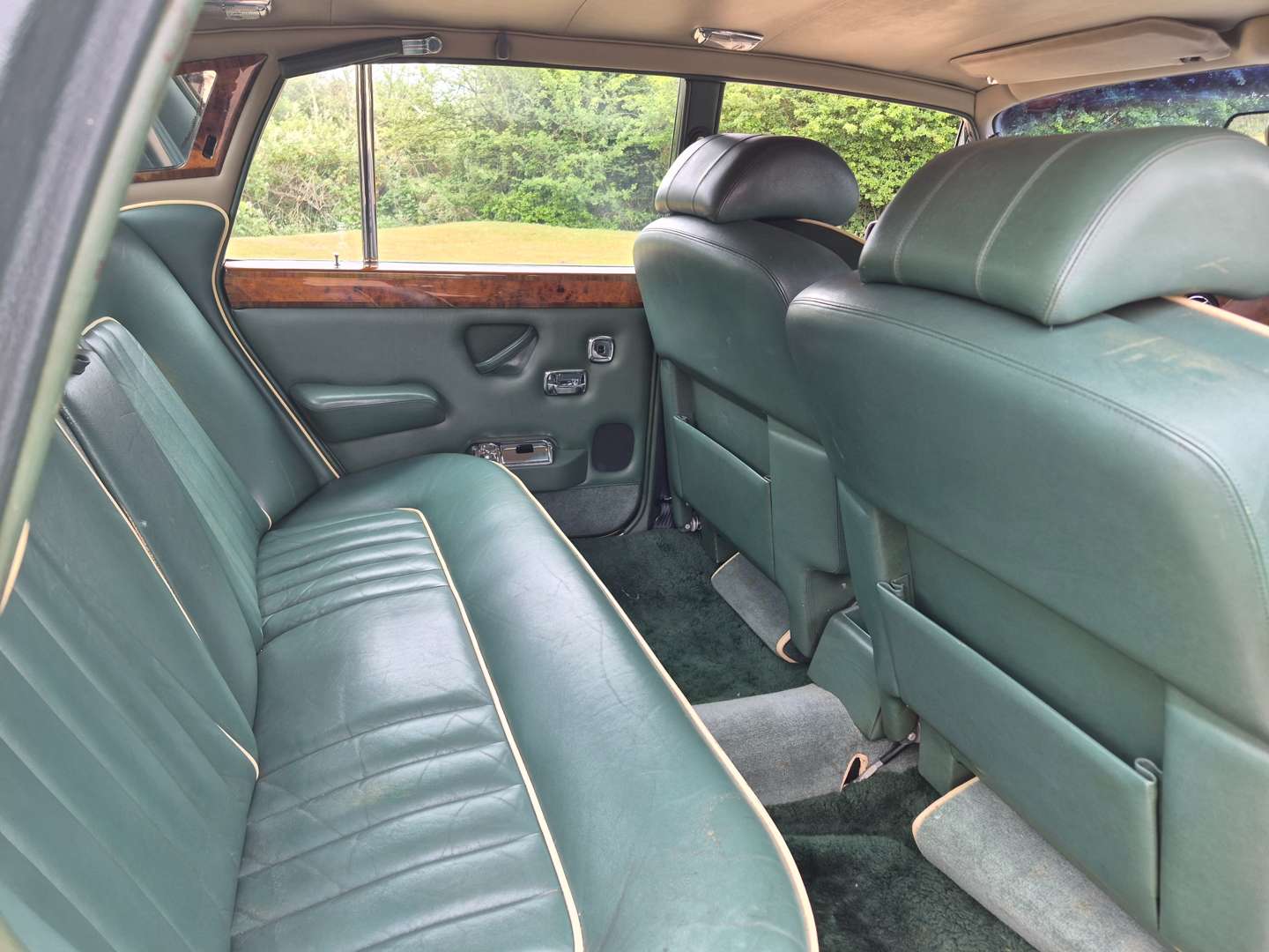 <p>1979 ROLLS ROYCE SILVER SHADOW II</p>