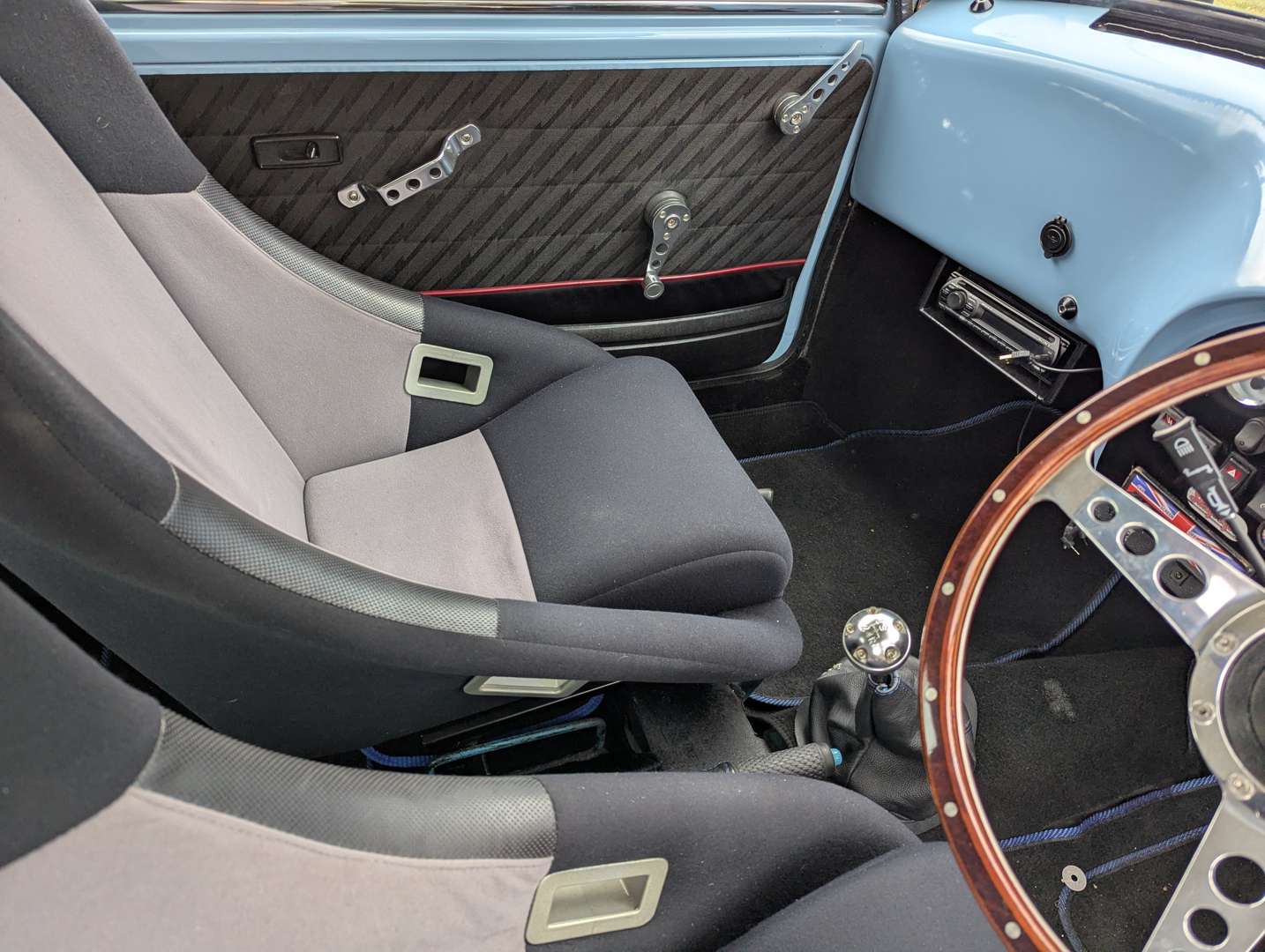 <p>1968 AUSTIN MINI 1000</p>