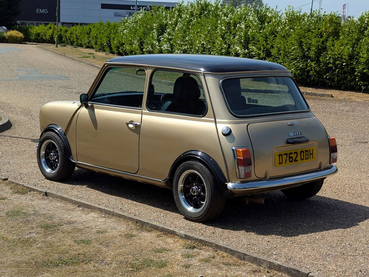 <p>1986 MORRIS MINI</p>