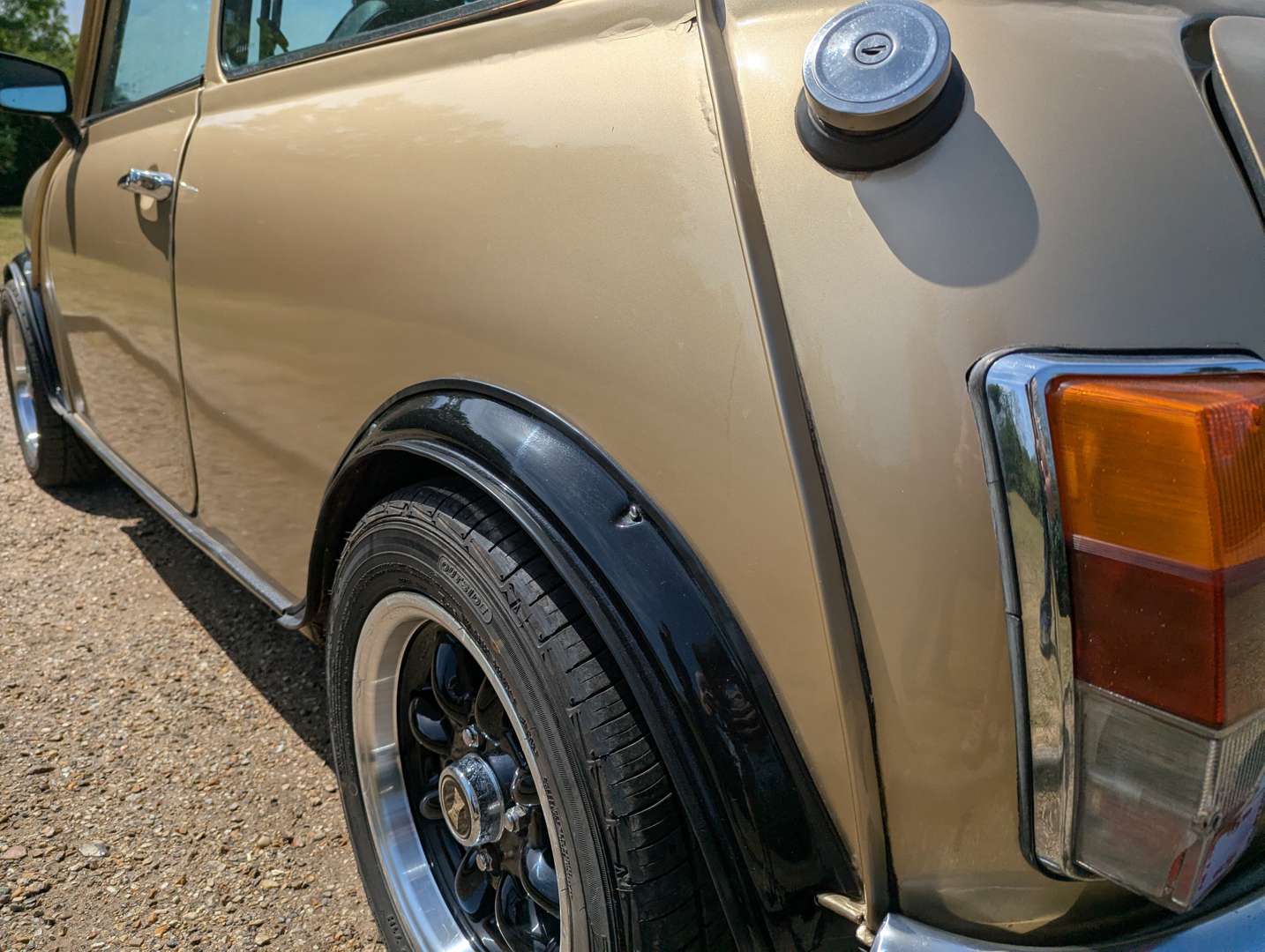<p>1986 MORRIS MINI</p>