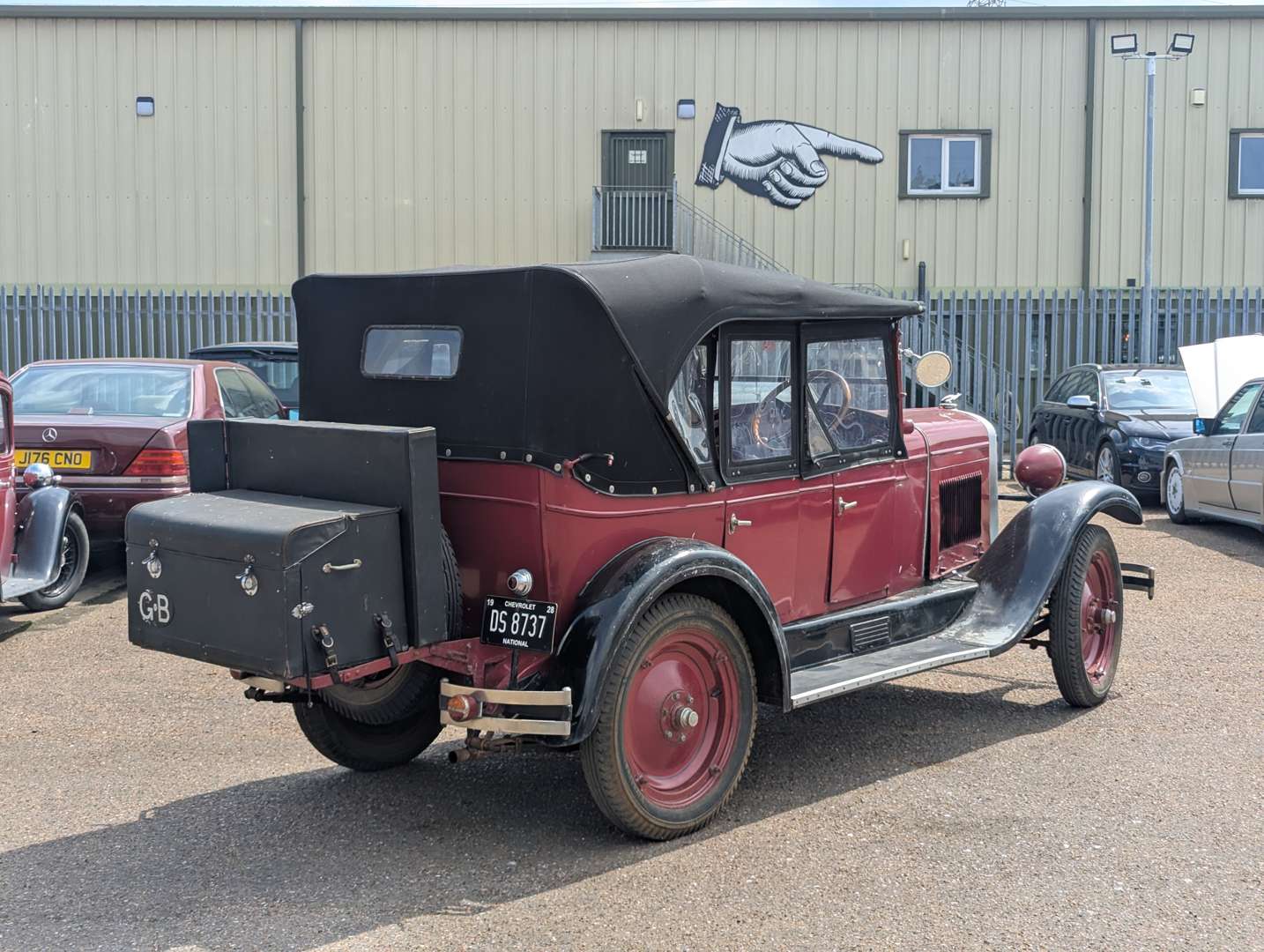<p>1928 CHEVROLET</p>