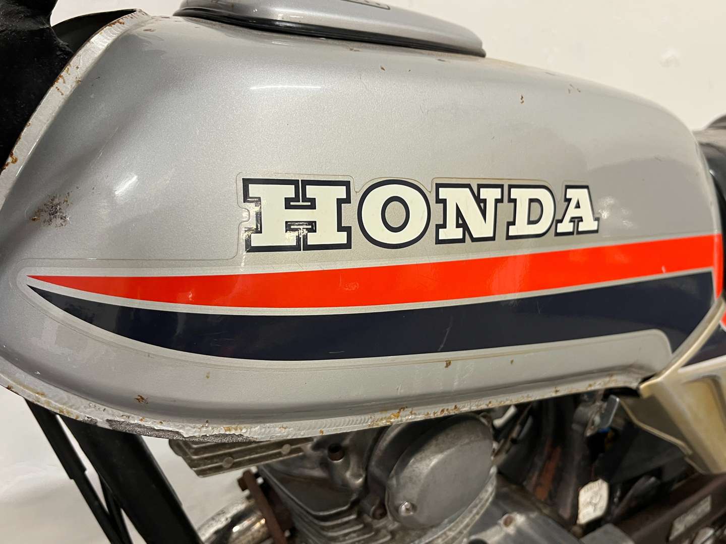 <p>1981 HONDA CB100N</p>