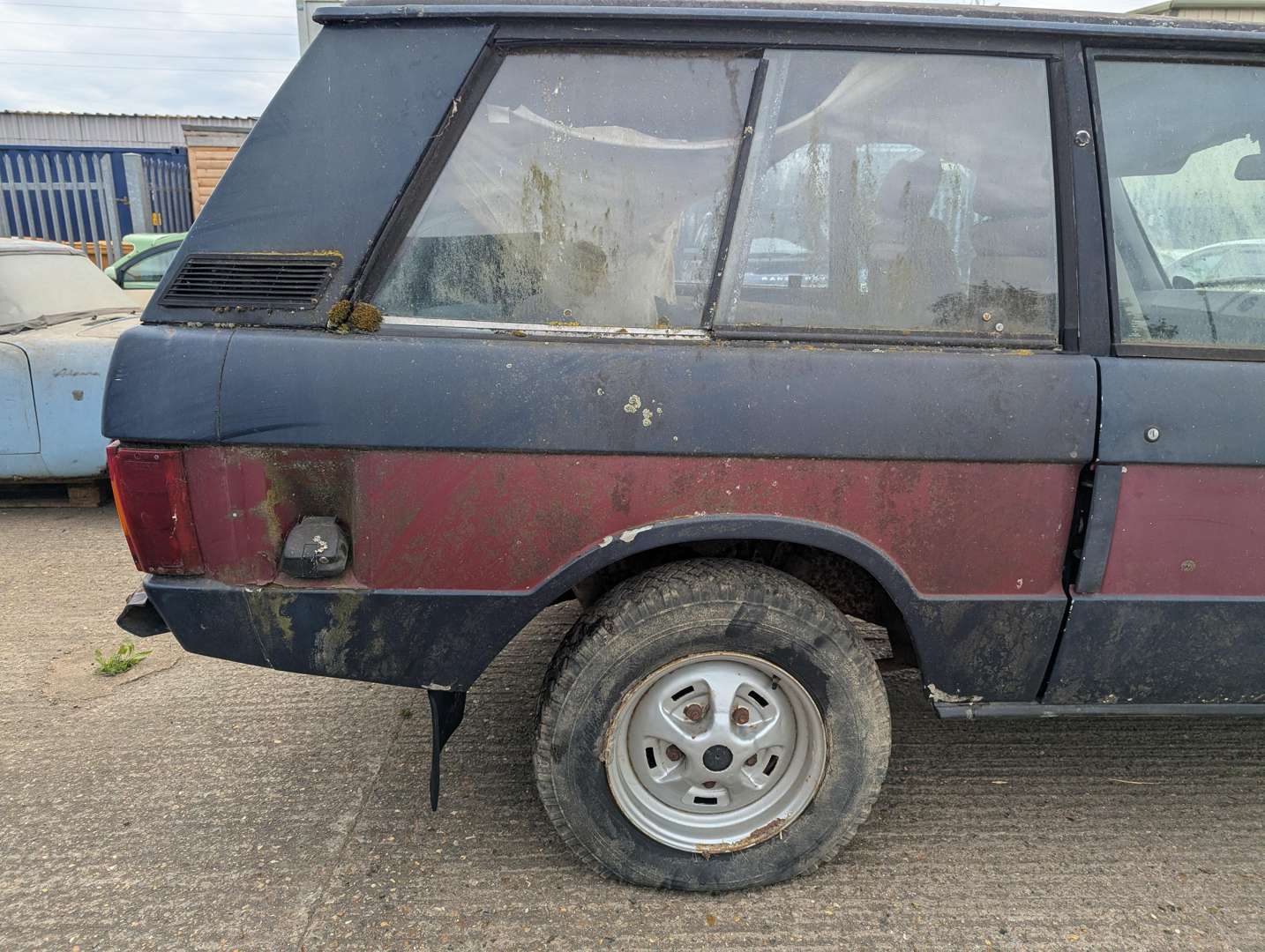 <p>1972 RANGE ROVER CLASSIC</p>