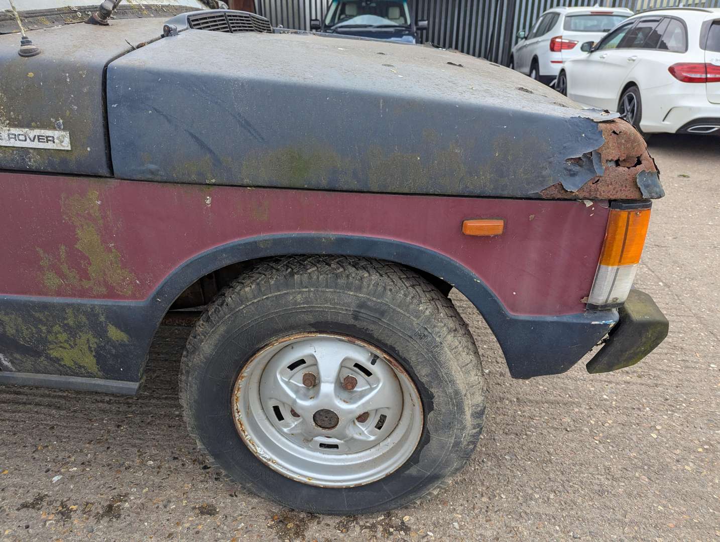<p>1972 RANGE ROVER CLASSIC</p>