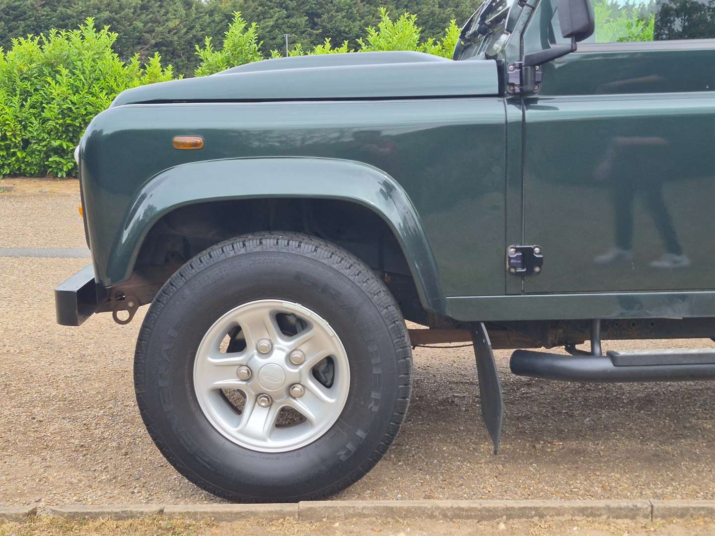 <p>2009 LAND ROVER DEFENDER 90 COUNTY HY SWB</p>