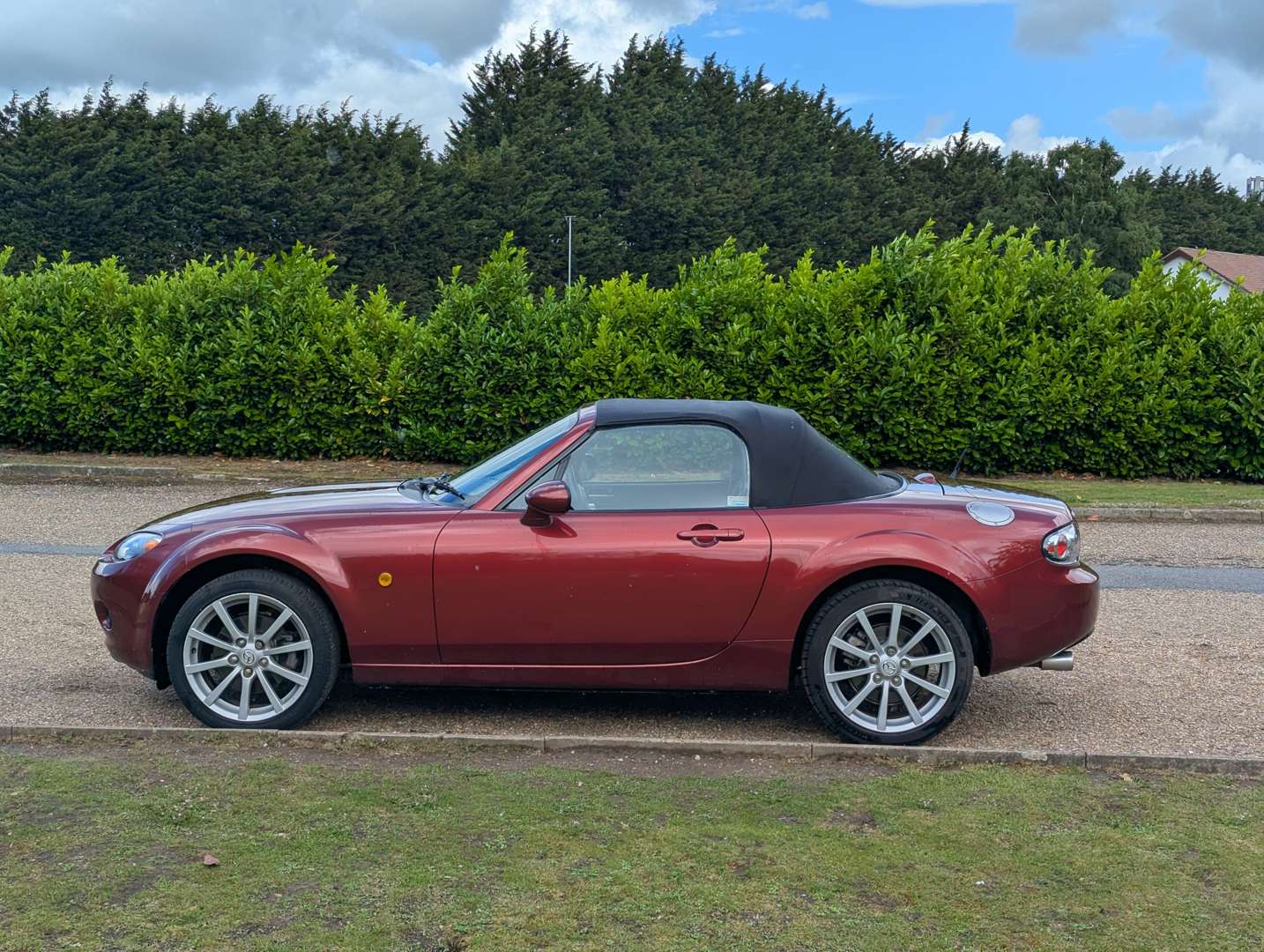 <p>2007 MAZDA MX-5 SPORT</p>