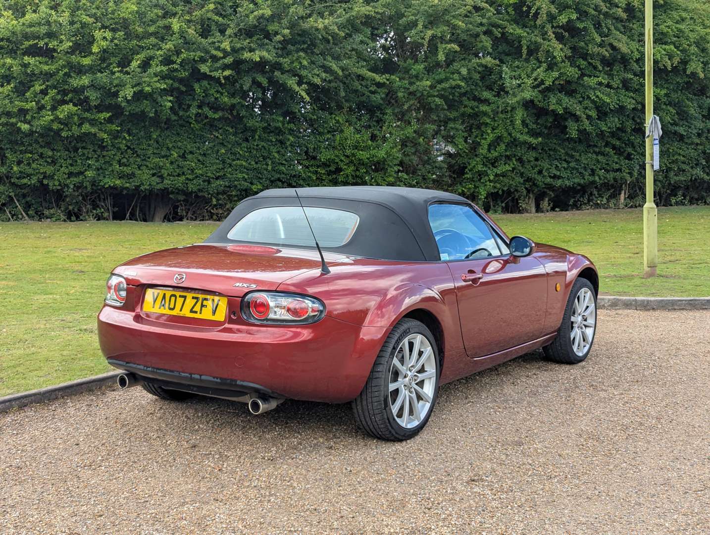 <p>2007 MAZDA MX-5 SPORT</p>