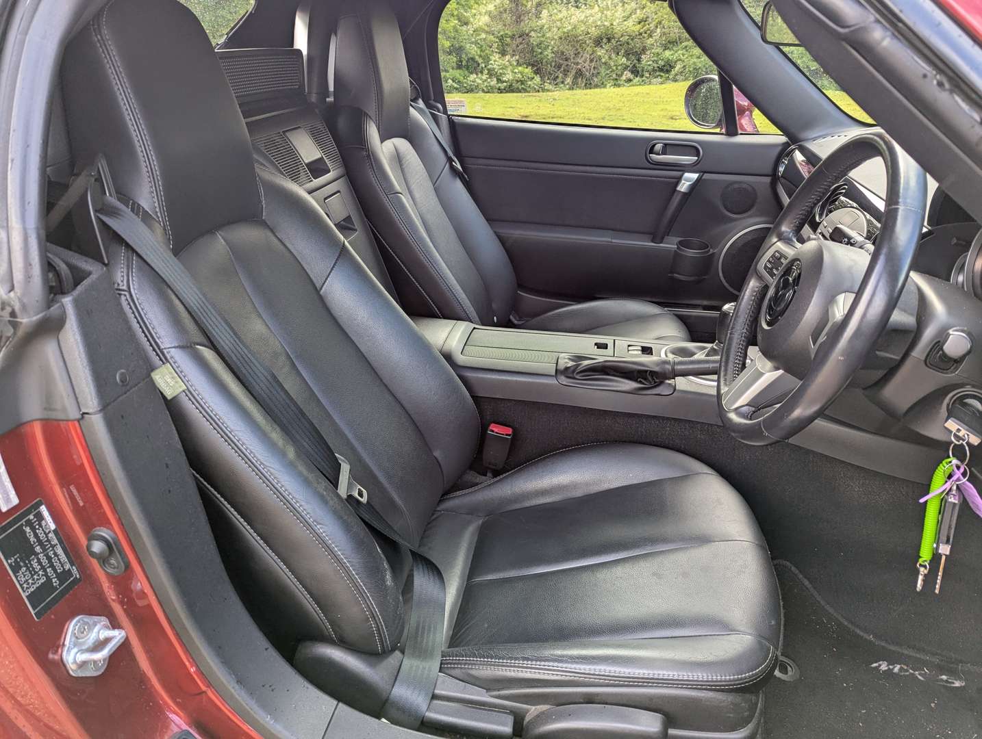 <p>2007 MAZDA MX-5 SPORT</p>