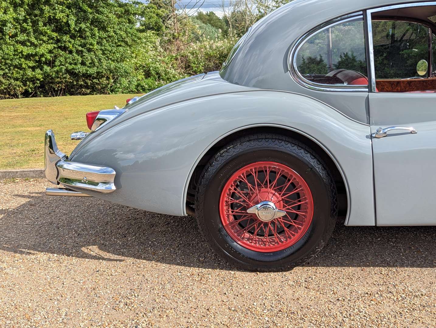 <p>1956 JAGUAR XK140 FHC</p>