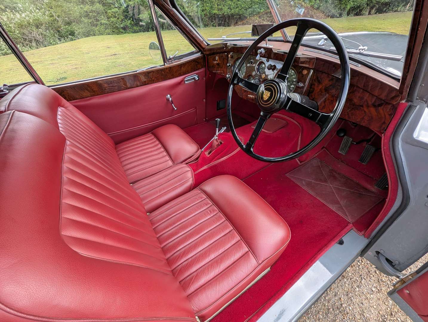 <p>1956 JAGUAR XK140 FHC</p>