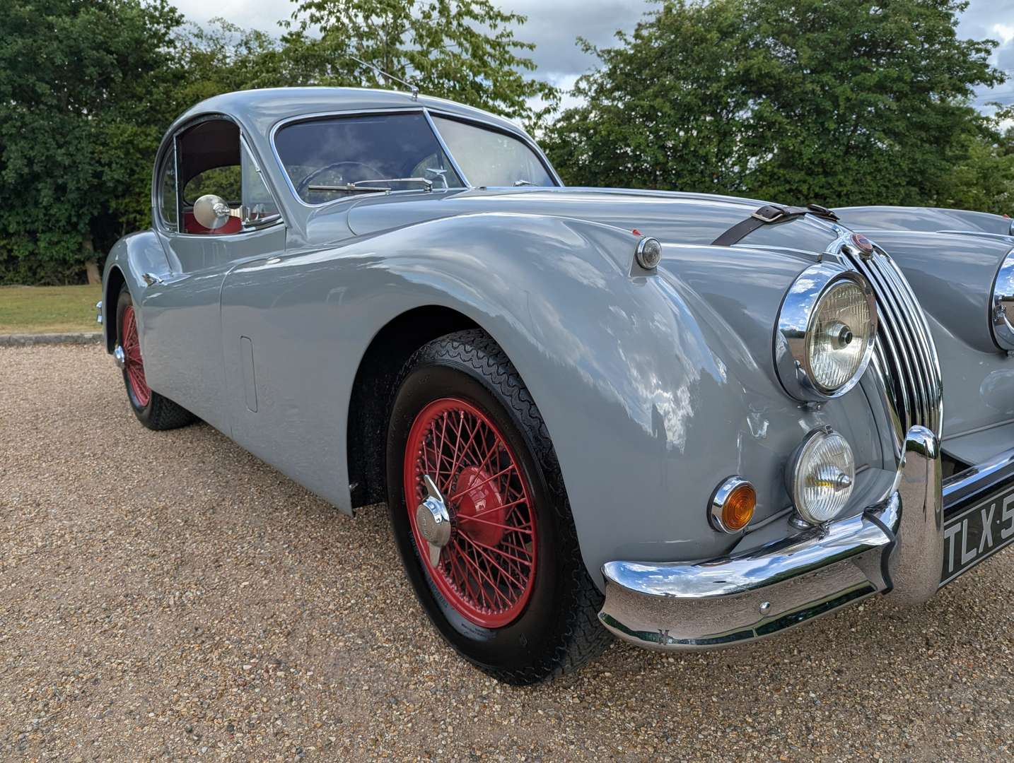<p>1956 JAGUAR XK140 FHC</p>