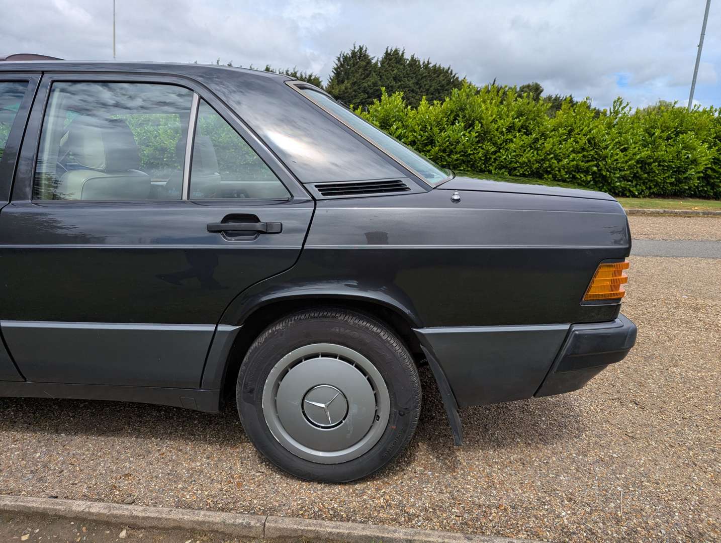 <p>1990 MERCEDES 190E 2.6 AUTO</p>