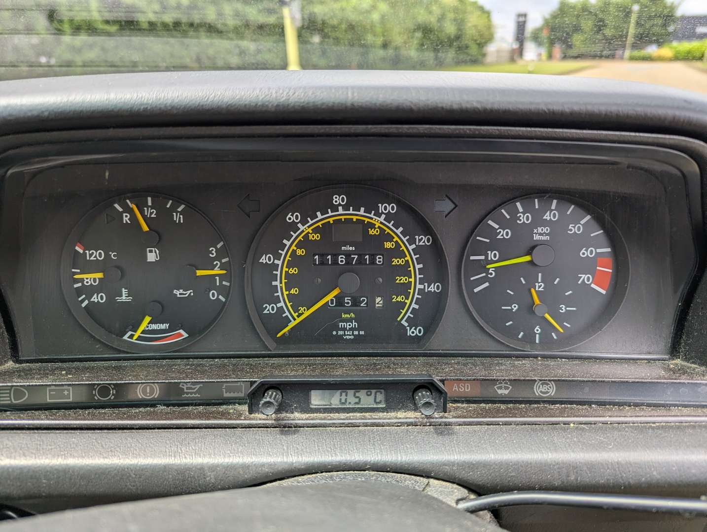 <p>1990 MERCEDES 190E 2.6 AUTO</p>