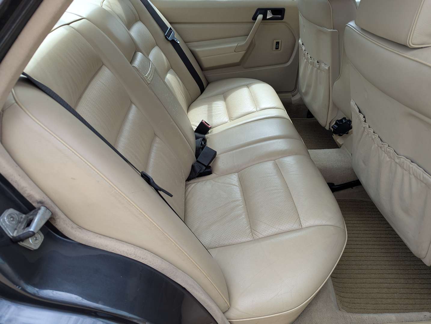 <p>1990 MERCEDES 190E 2.6 AUTO</p>