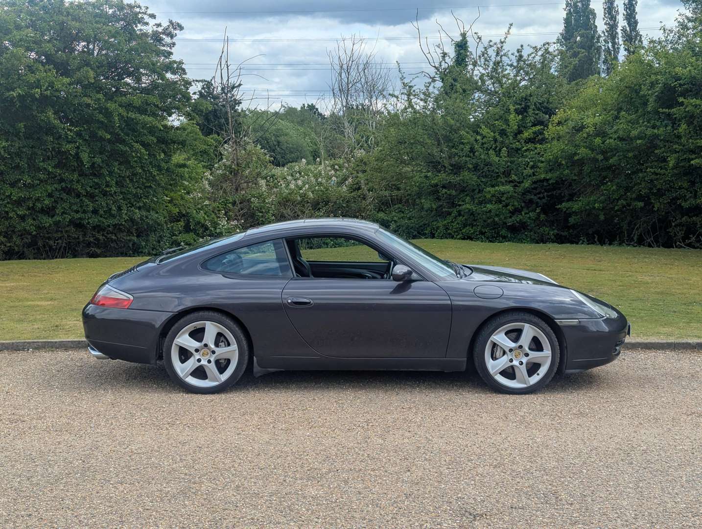<p>2001 PORSCHE 911 996 CARRERA 4</p>