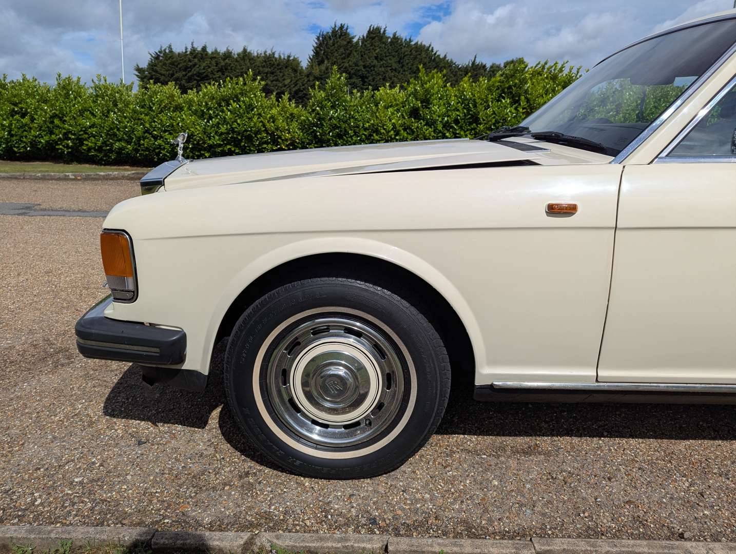 <p>1983 ROLLS ROYCE SILVER SPIRIT</p>