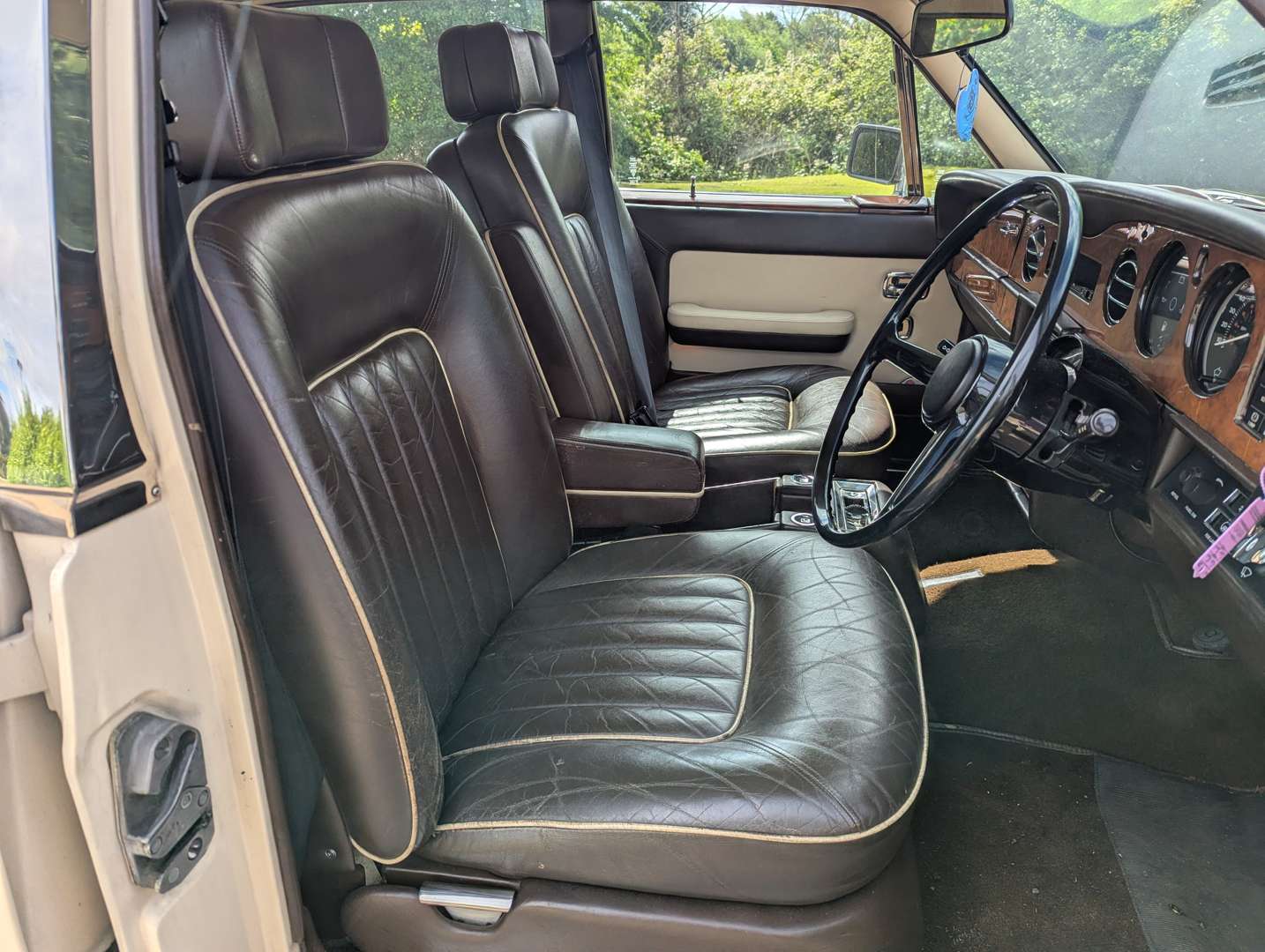 <p>1983 ROLLS ROYCE SILVER SPIRIT</p>