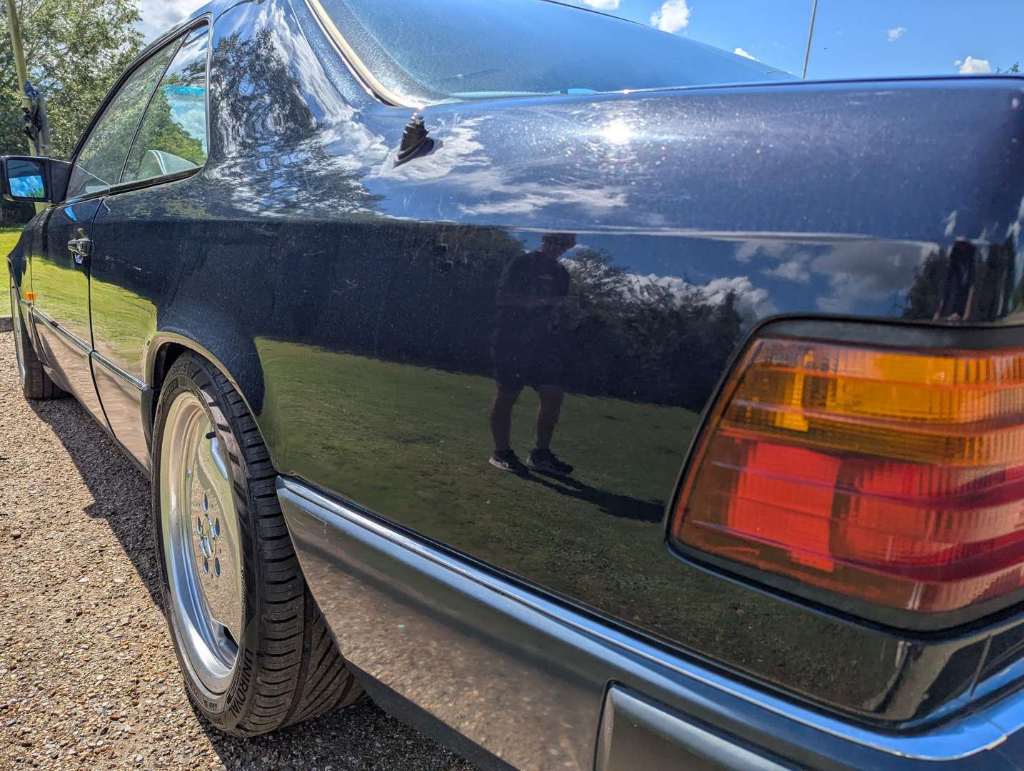 <p>1991 MERCEDES W124 230CE AUTO</p>