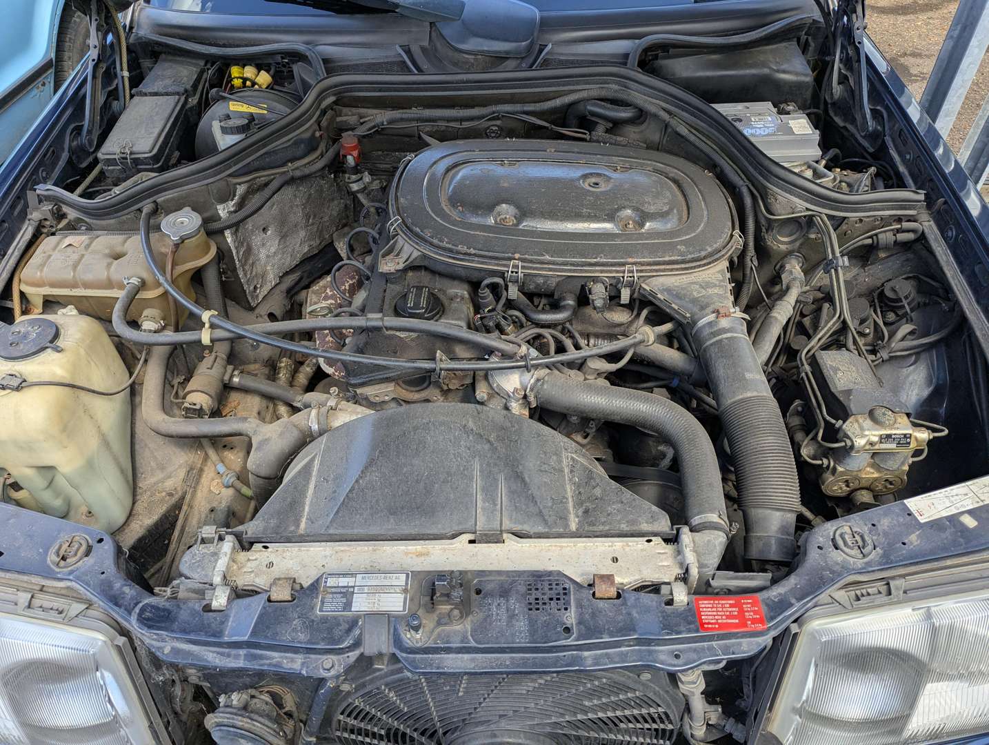 <p>1991 MERCEDES W124 230CE AUTO</p>