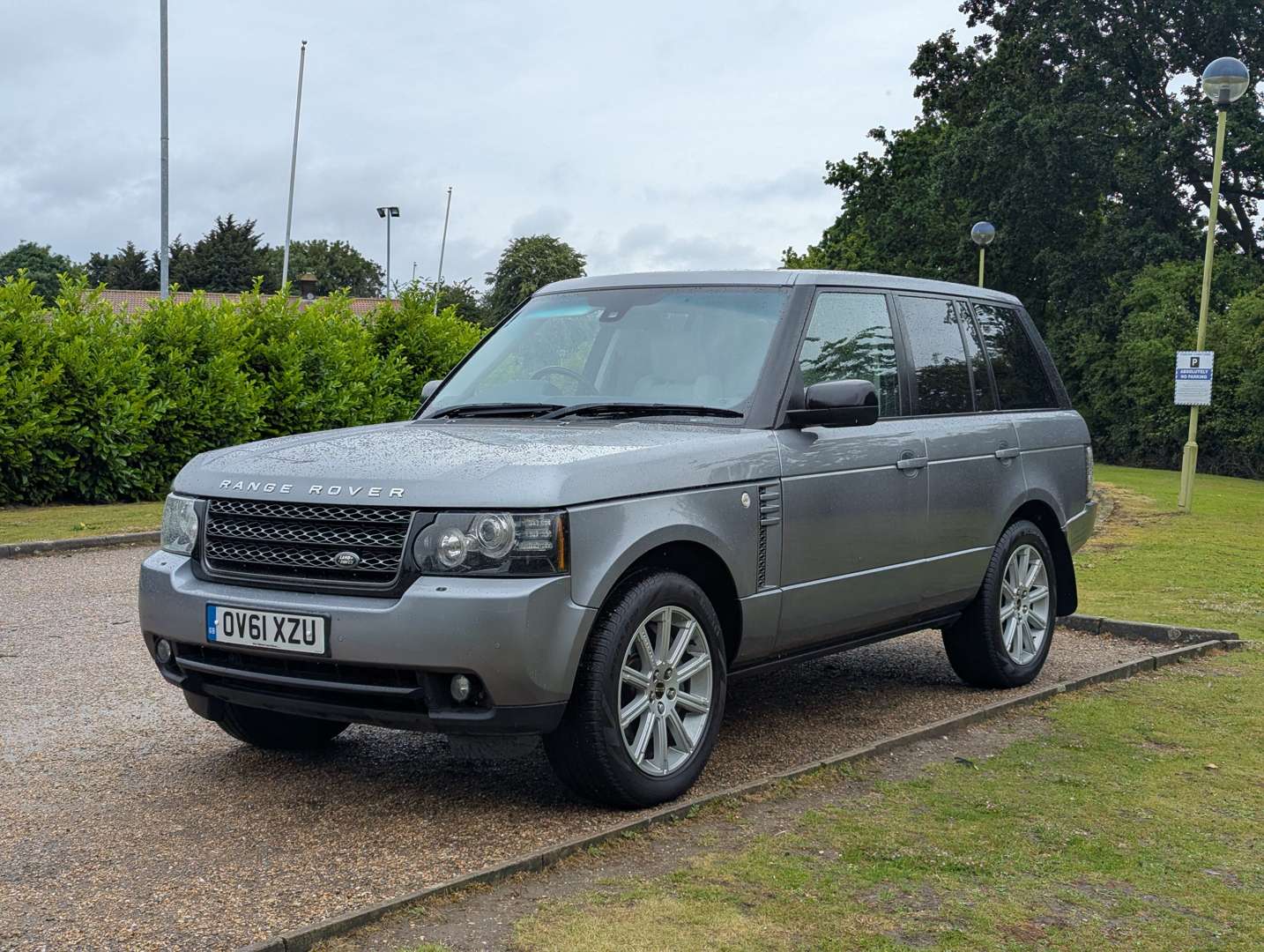 <p>2011 RANGE ROVER VOGUE SE TDV8</p>