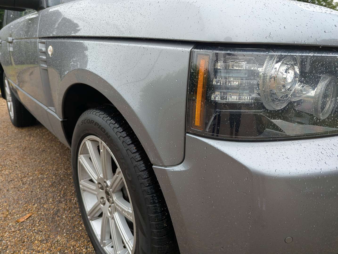 <p>2011 RANGE ROVER VOGUE SE TDV8</p>