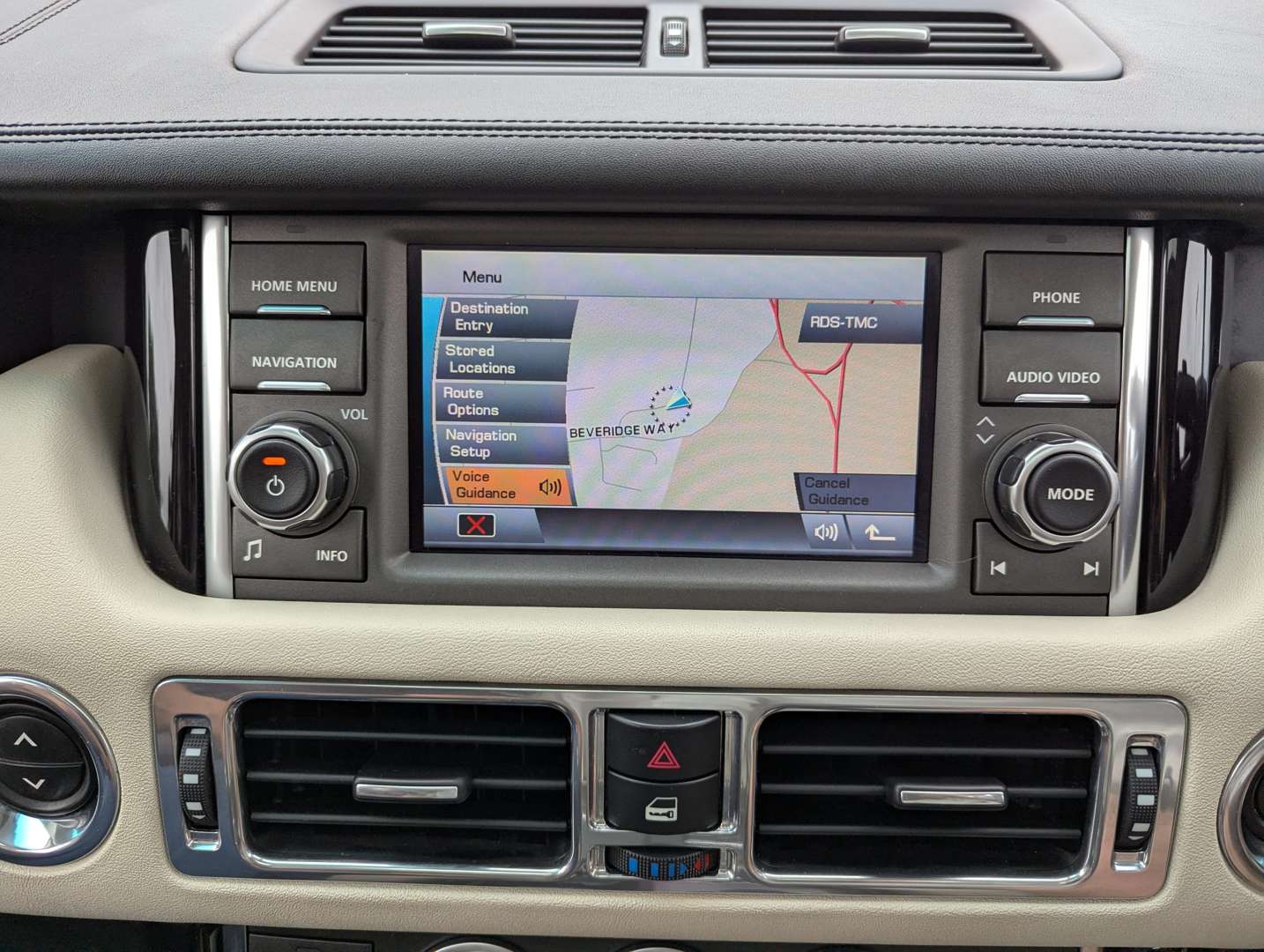 <p>2011 RANGE ROVER VOGUE SE TDV8</p>