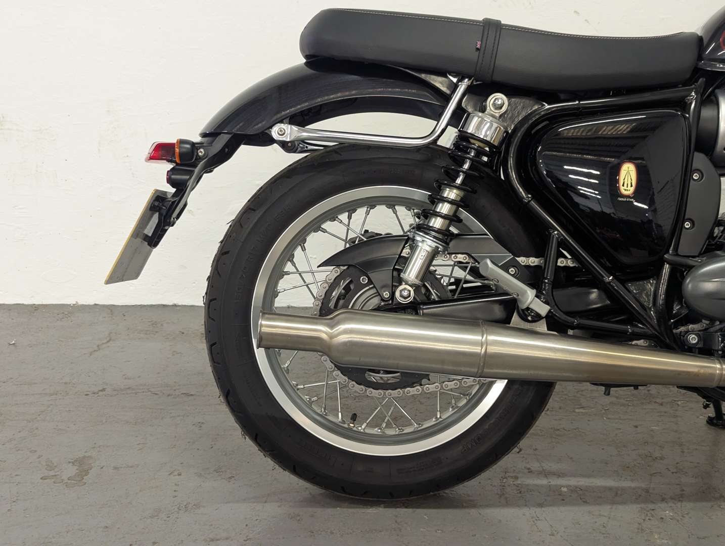 <p>2024 BSA GOLD STAR</p>