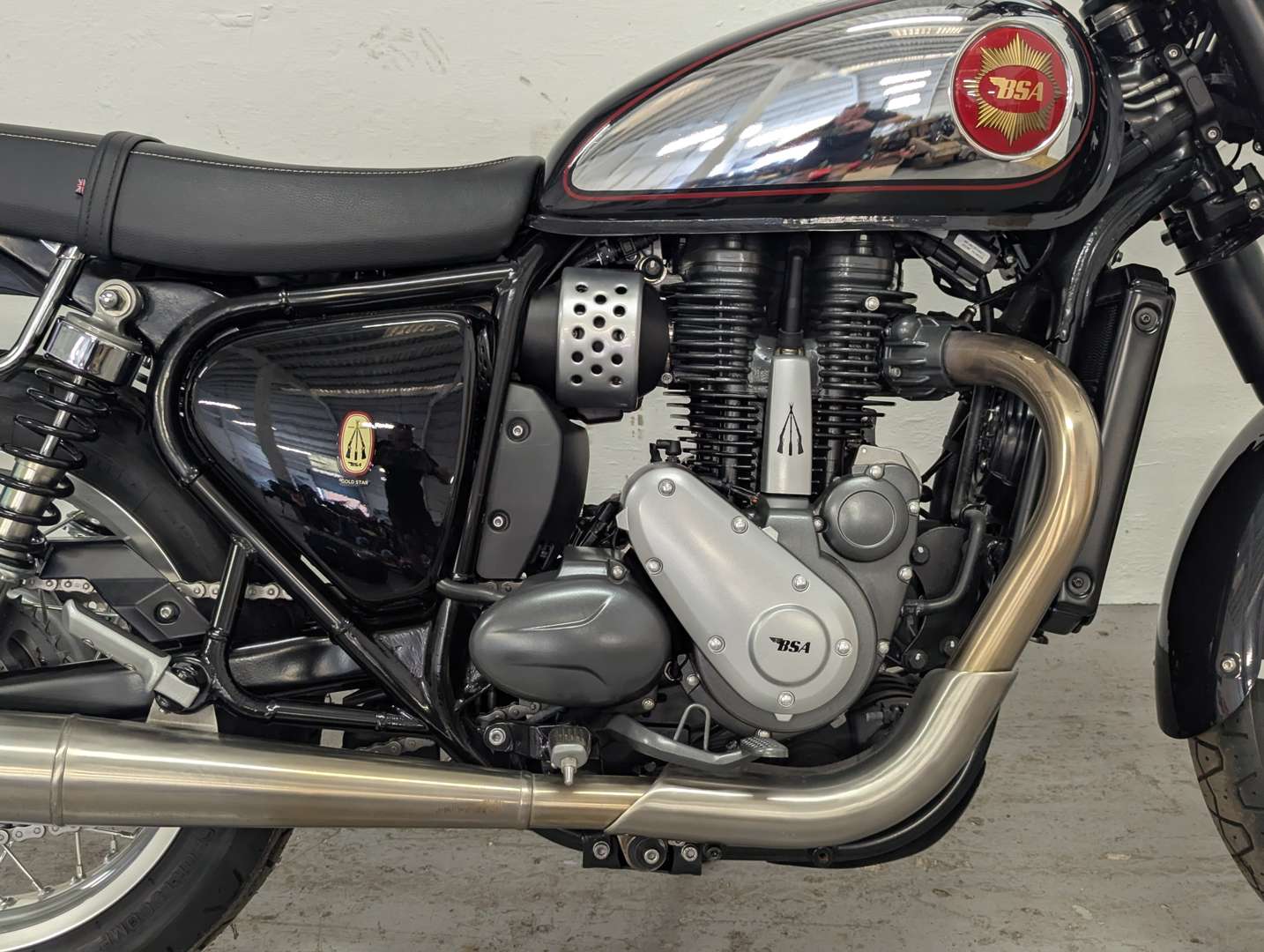 <p>2024 BSA GOLD STAR</p>