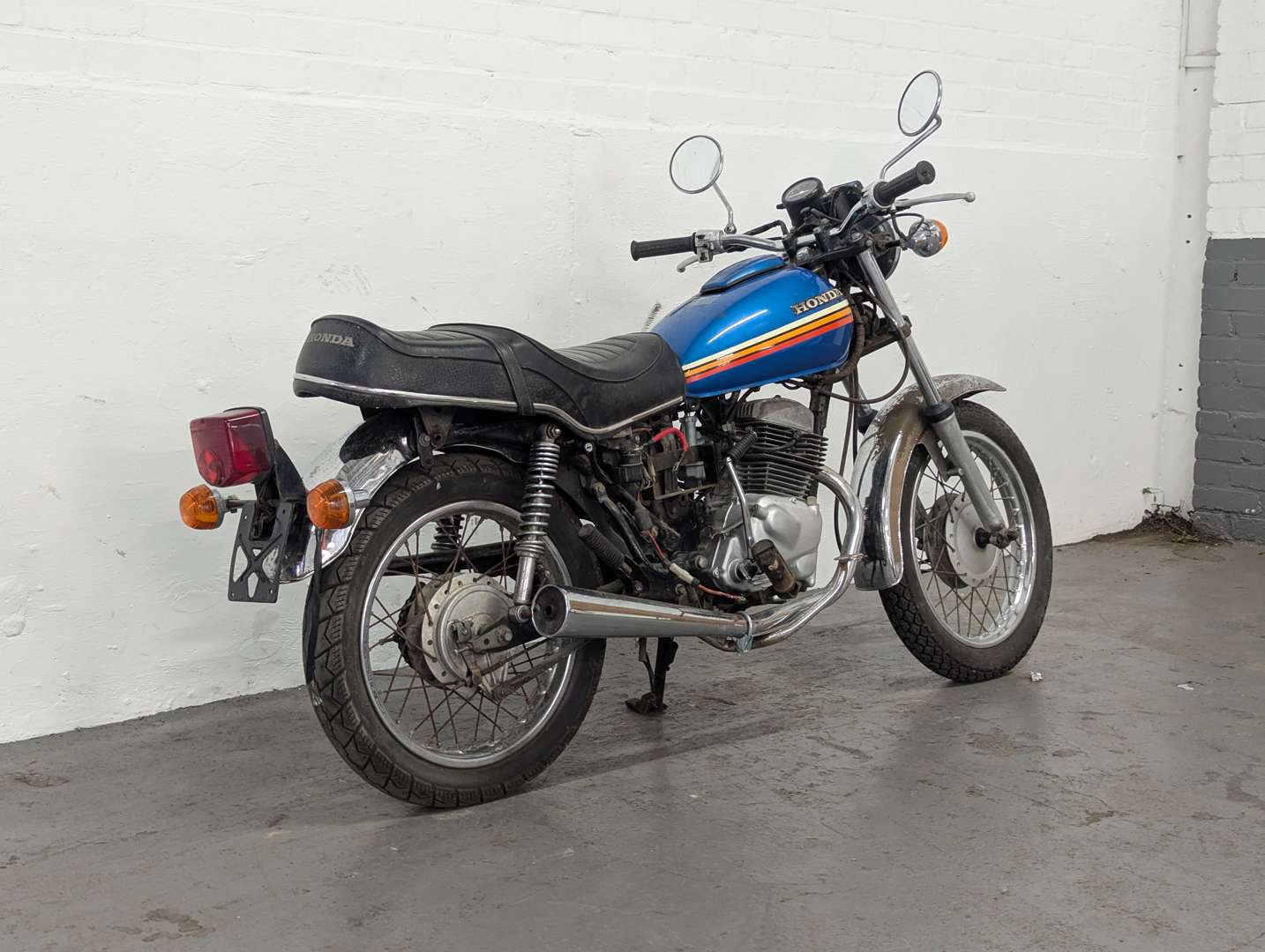 <p>1981 HONDA CM200T</p>